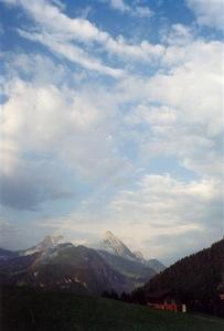 View from Schoenried towards Videmanette with rainbow