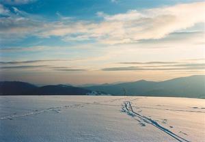 Converging ski pistes