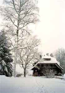 Haus Sonne in snow