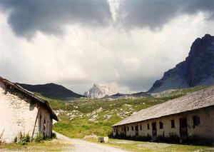 White barns below the Drusenfluh