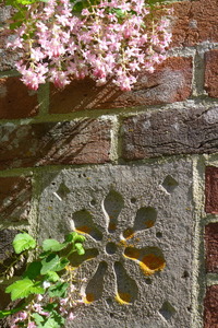 A Centre motif