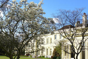 Brockwood Park School