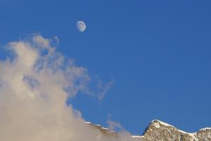 Moon over Muerren